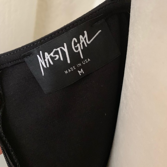 NWT Nasty Gal Black Skater Dress w/ Scallop Front - Picture 4 of 5